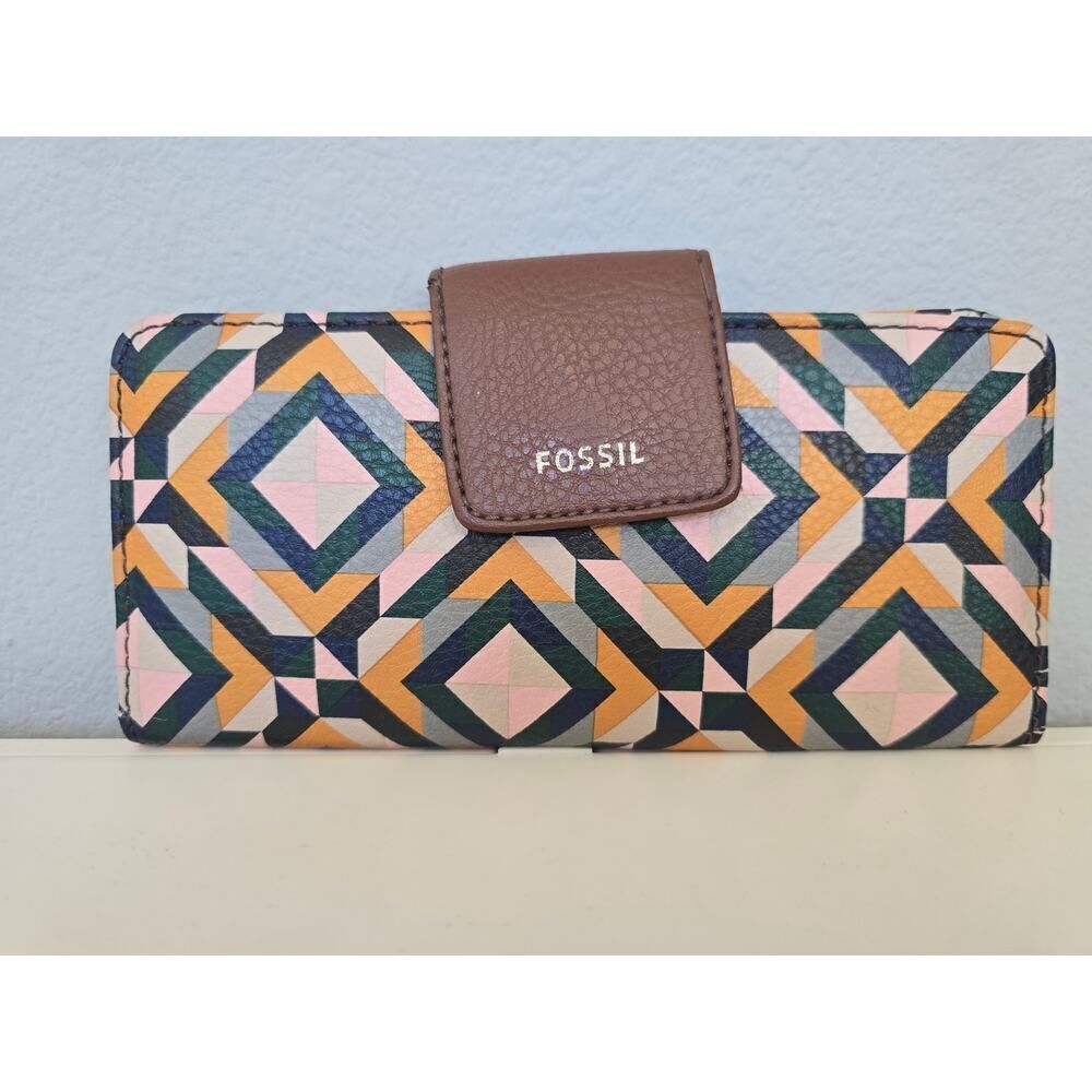 FOSSIL Geometric Print Wallet Multicolor Snap Closure Boho Retro Style Y2K